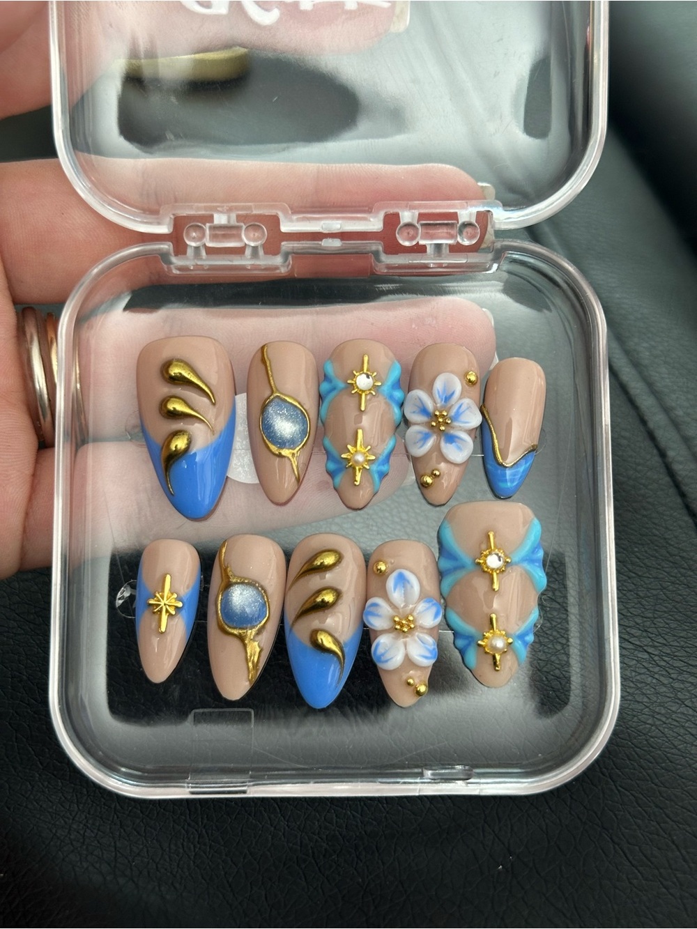 NWT Nailglossie Blue Floral Gold 3D Press On Nails Size Medium